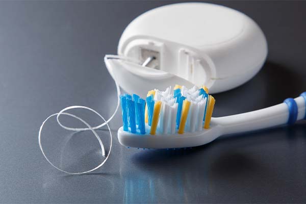 Tips for Maintaining Oral Health with Sealants